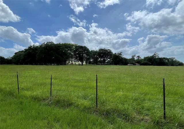 Homes for sale in Oakwood, TX | 1666 Us Hwy 84, Oakwood, TX 75855 | MLS# 1082348