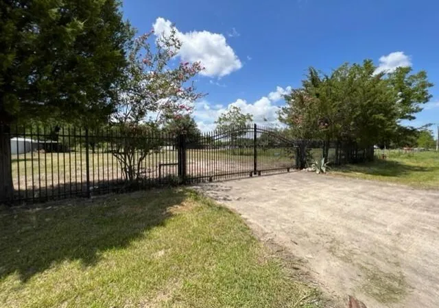Homes for sale in Santa Fe, TX | 13720 Fm 1764 Rd, Santa Fe, TX 77517 | MLS# 28857735