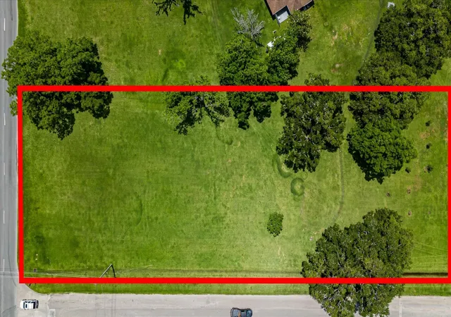 2nd image of 1150 E Brazos Lt 2 Ave, West Columbia, TX 77486 | MLS# 2686375