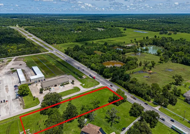 4th image of 1150 E Brazos Lt 2 Ave, West Columbia, TX 77486 | MLS# 2686375