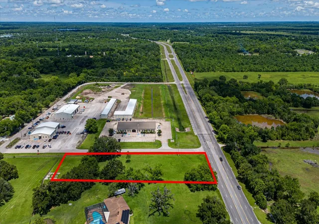 5th image of 1150 E Brazos Lt 2 Ave, West Columbia, TX 77486 | MLS# 2686375