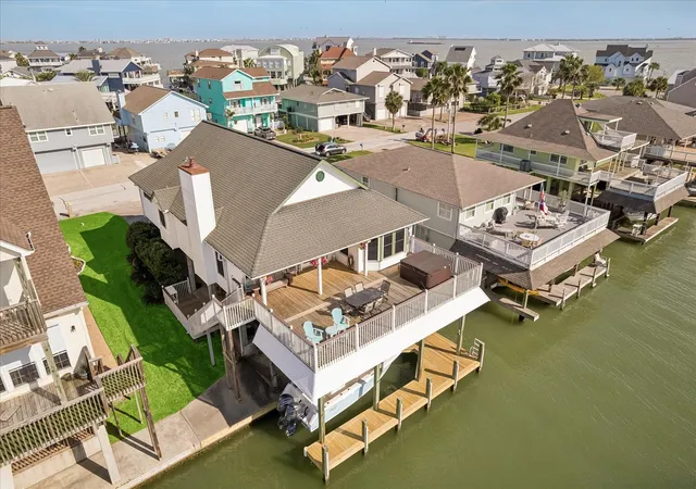 32nd image of 209 Bora Bora Dr, Galveston, TX 77554 | MLS# 23152895