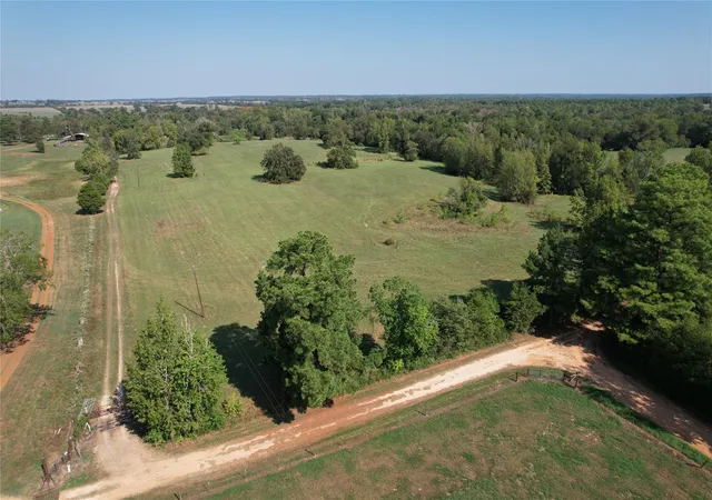 3rd image of 879 Cr 3390, Crockett, TX 75835 | MLS# 90943654
