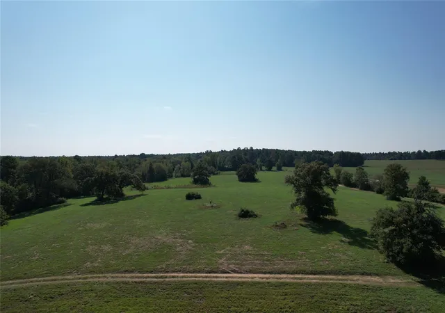 4th image of 879 Cr 3390, Crockett, TX 75835 | MLS# 90943654