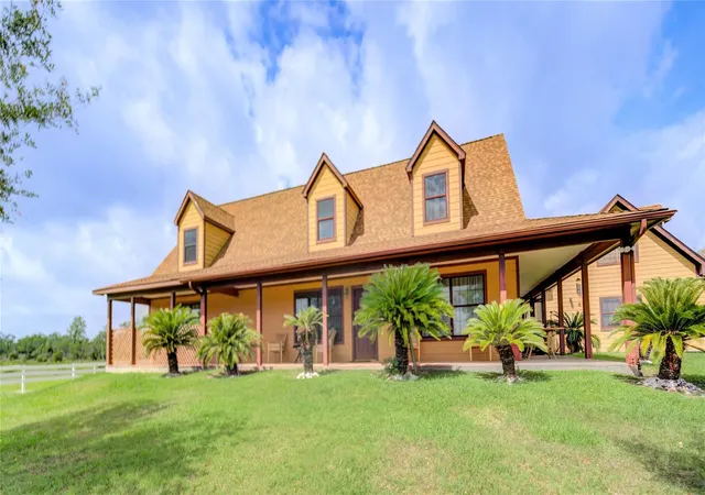 1st image of 8204 S Humble Camp Rd, Dickinson, TX 77539 | MLS# 58403097