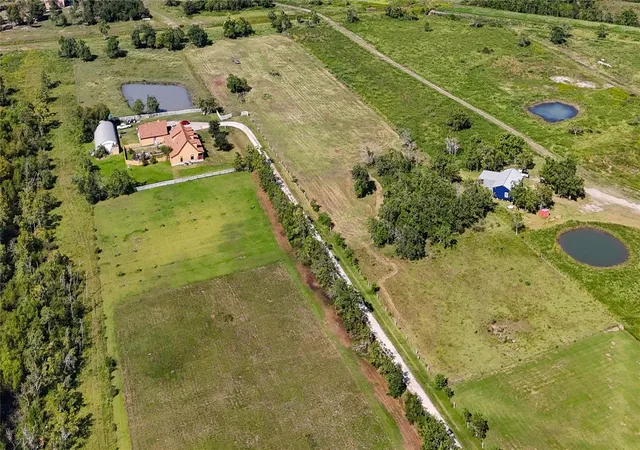 38th image of 8204 S Humble Camp Rd, Dickinson, TX 77539 | MLS# 58403097