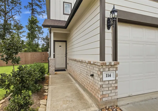 2nd image of 114 Skyshine Ct, Conroe, TX 77304 | MLS# 80914819
