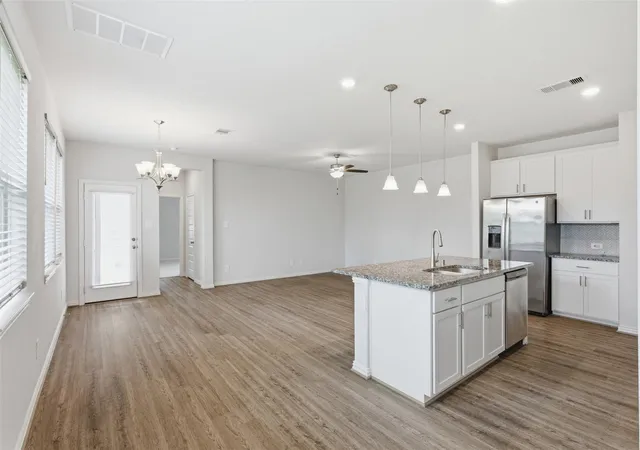 4th image of 114 Skyshine Ct, Conroe, TX 77304 | MLS# 80914819