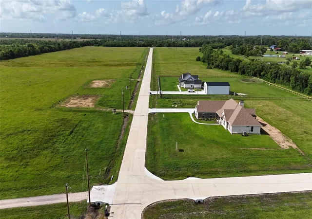 2nd image of 1614 Rymal Ranch Rd, Alvin, TX 77511 | MLS# 88198621
