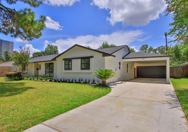 3rd image of 10711 Ella Lee Ln, Houston, TX 77042 | MLS# 45178701