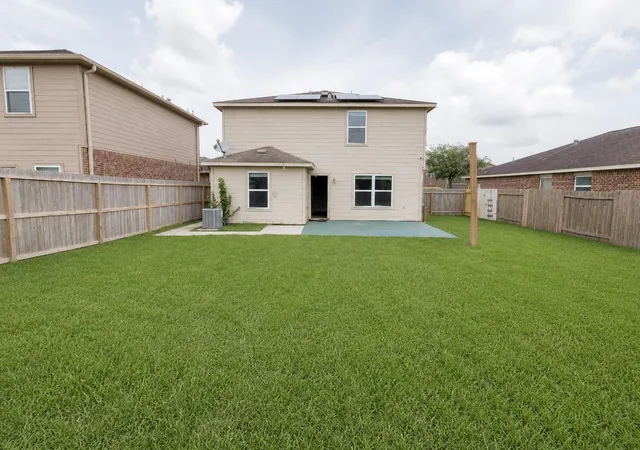 17th image of 341 Comanche Plains Rd, La Marque, TX 77568 | MLS# 25287102