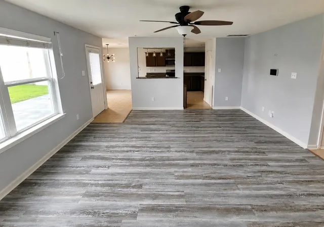3rd image of 341 Comanche Plains Rd, La Marque, TX 77568 | MLS# 25287102