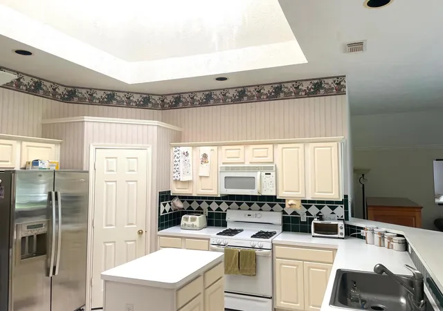 Photo 3 of Single family home for sale at 1131 Woodley Bnd, Sugar Land, TX 77479 | MLS# 92257033 | Listing updated on 2026-09-24