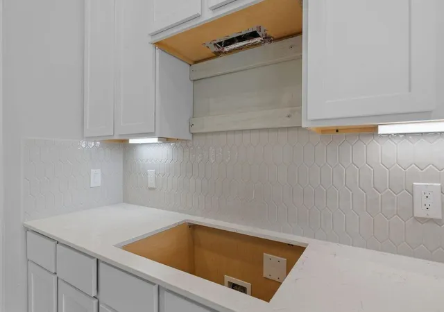 Photo 4 of Single family home for sale at 2108 Golden Spruce Ct, Conroe, TX 77301 | MLS# 60089861 | Listing updated on 2026-06-26