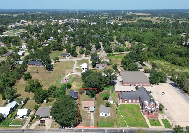 Photo 2 of Single family home for sale at 432 N Holland St, Bellville, TX 77418 | MLS# 50063157 | Listing updated on 2026-08-26