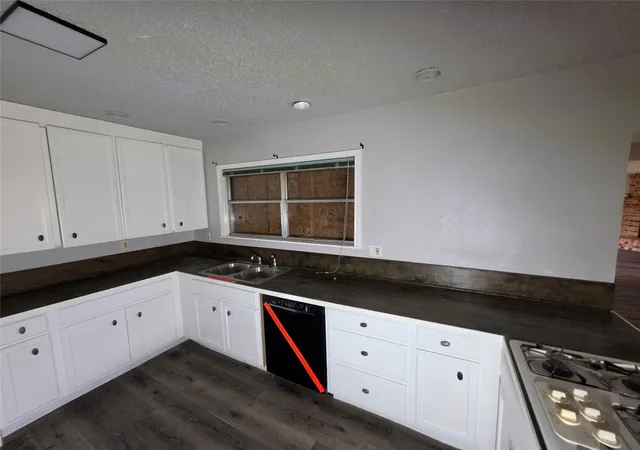 2nd image of 803 Avenue C, Sweeny, TX 77480 | MLS# 43201634
