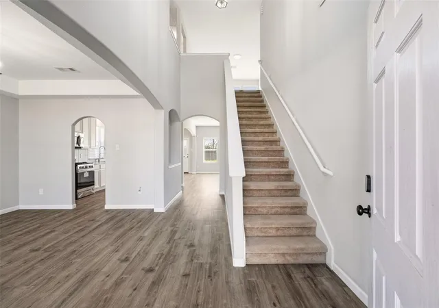 2nd image of 8530 E Highlands Xing, Highlands, TX 77562 | MLS# 42697511