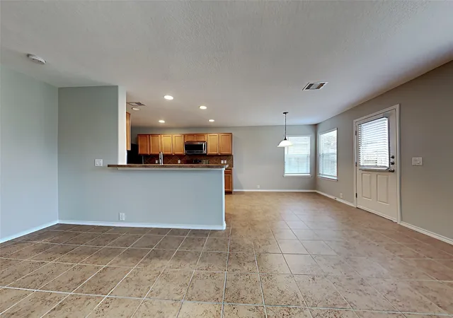 Photo 3 of Single family home for sale at 1002 Honeysuckle Vine Dr, Rosenberg, TX 77469 | MLS# 97326719 | Listing updated on 2026-09-19