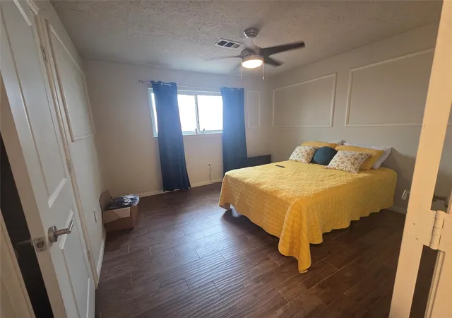 5th image of 6002 Beaudry Dr, Houston, TX 77035 | MLS# 10352208