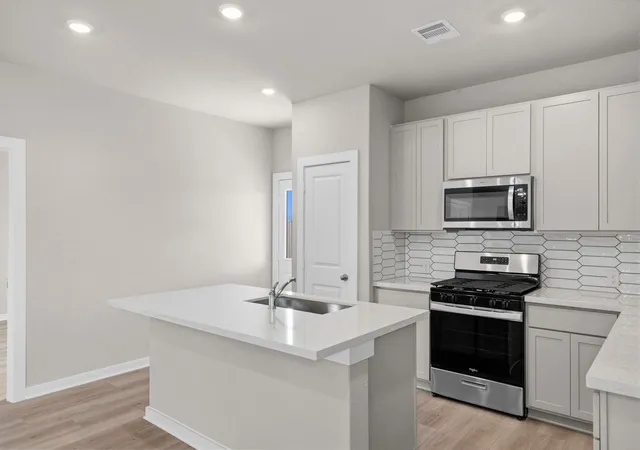 Photo 3 of Single family home for sale at 19039 Cetara Villa Dr, Hockley, TX 77447 | MLS# 87249272 | Listing updated on 2026-10-20