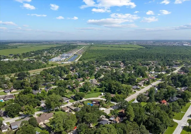 43rd image of 12615 Old River Dr, Baytown, TX 77523 | MLS# 4134321
