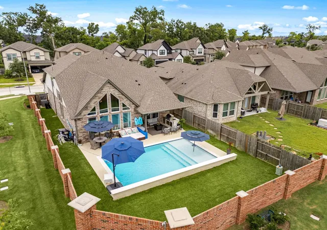 Photo 2 of Single family home for sale at 1835 Waters Branch Dr, Missouri City, TX 77459 | MLS# 89505223 | Listing updated on 2026-08-30