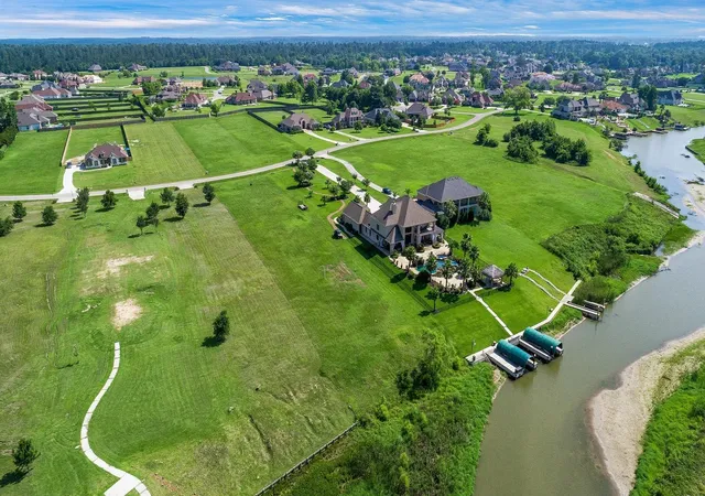 Photo 4 of Land for sale at 11685 Grandview Dr, Montgomery, TX 77356 | MLS# 77904010 | Listing updated on 2026-08-26