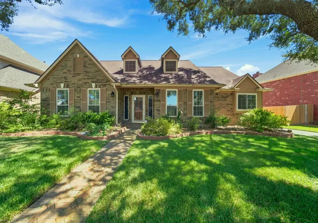 2nd image of 21730 Cayman Point Dr, Katy, TX 77450 | MLS# 85472400
