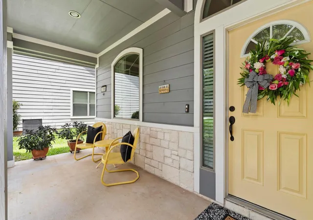 Photo 2 of Single family home for sale at 1766 Cyn Lake Crk Dr, Conroe, TX 77304 | MLS# 87058867 | Listing updated on 2026-09-11