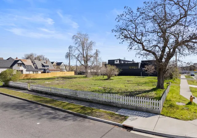 2nd image of 614 N Oak St, Spokane, WA 99201 | MLS# 202414642
