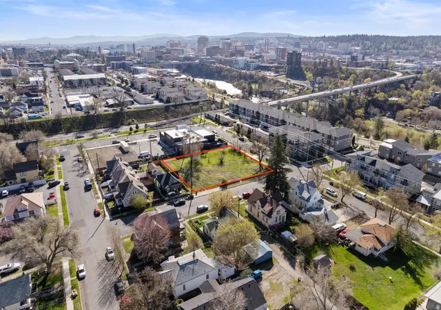 1st image of 614 N Oak St, Spokane, WA 99201 | MLS# 202414642