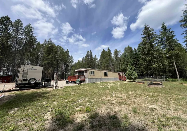 Photo 3 of Manufactured home for sale at 4430 D Springdale Hunters Rd, Springdale, WA 99173 | MLS# 202511769 | Listing updated on 2026-09-05