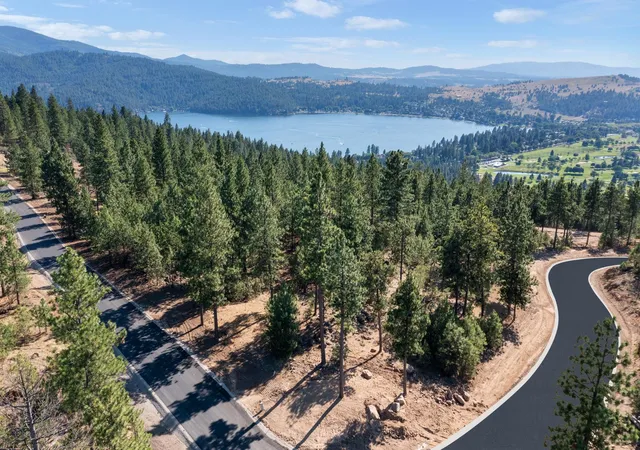 4th image of 305 N West Starr Ln, Liberty Lake, WA 99019 | MLS# 202514067