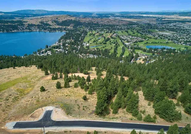 5th image of 305 N West Starr Ln, Liberty Lake, WA 99019 | MLS# 202514067
