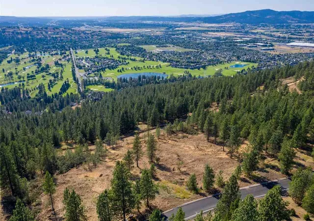 2nd image of 37 N West Starr Ln, Liberty Lake, WA 99019 | MLS# 202514070