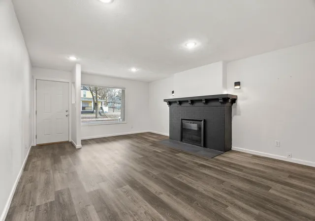 3rd image of 1424 W 10Th Ave, Spokane, WA 99204 | MLS# 202515268