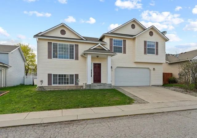 Photo 2 of Single family home for sale at 2620 Eton Ln, Cheney, WA 99004 | MLS# 202515654 | Listing updated on 2026-07-06
