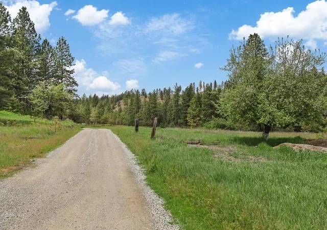 Photo 1 of Single family home for sale at 9215 S Cheney Spokane Rd, Spokane, WA 99224 | MLS# 202517735 | Listing updated on 2026-07-20