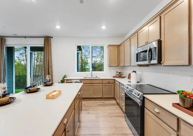 3rd image of 6947 S Boulder Ridge Dr, Spokane, WA 99224 | MLS# 202520289