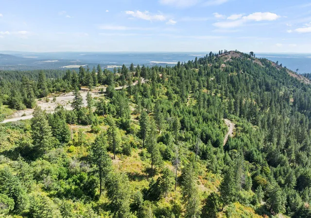 5th image of 6671 Blue Ridge Way, Deer Park, WA 99006 | MLS# 202520929