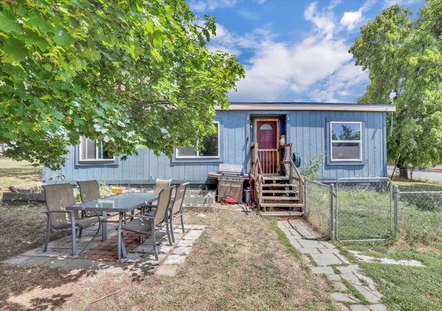 Homes for sale in Fairfield, WA | 209 E Ticknor St St, Fairfield, WA 99012 | MLS# 202521317