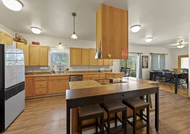 4th image of 20902 S Ritchey Rd, Cheney, WA 99004 | MLS# 202521849