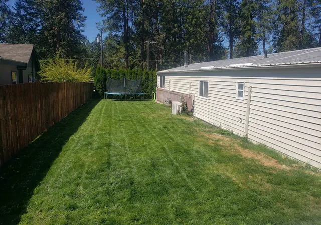 Photo 3 of Single family home for sale at 1007 S Walnut Rd, Spokane Valley, WA 99206 | MLS# 202522013 | Listing updated on 2026-06-30