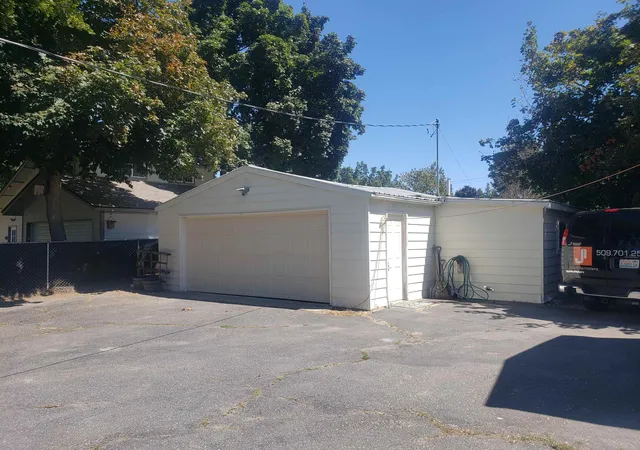 Photo 4 of Single family home for sale at 1007 S Walnut Rd, Spokane Valley, WA 99206 | MLS# 202522013 | Listing updated on 2026-06-30
