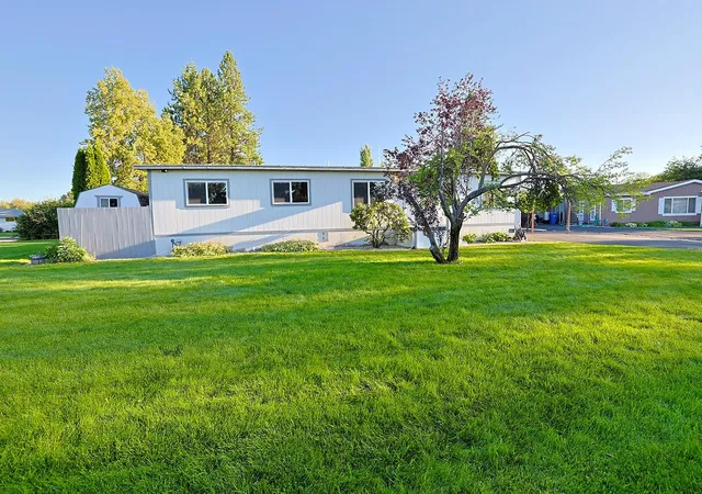Homes for sale in Mead, WA | 12117 N Sheridan St, Mead, WA 99021 | MLS# 202522840