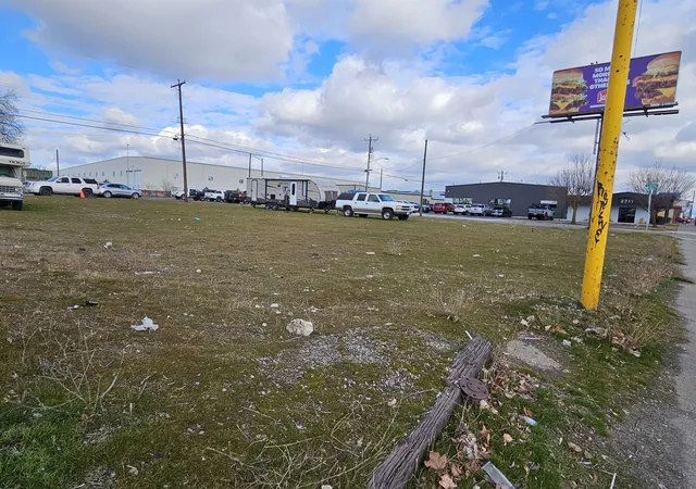 image of 2623 & 2629 E Sprague Ave, Spokane, WA 99202 | MLS# 202524040