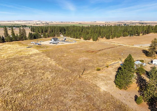 Photo 3 of Land for sale at Nna W Elm Ln, Medical Lake, WA 99022 | MLS# 202524360 | Listing updated on 2025-12-29