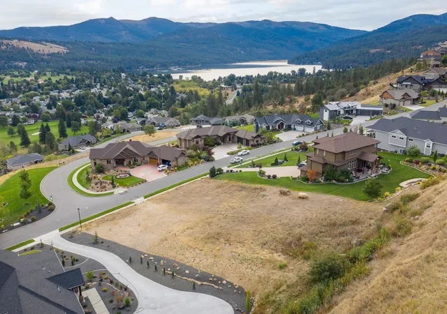 Homes for sale in Liberty Lake, WA | 250 N Holiday Hills Dr, Liberty Lake, WA 99019 | MLS# 202524509
