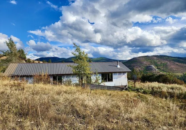Homes for sale in Republic, WA | 140 Lambert Mountain Rd, Republic, WA 99166 | MLS# 202525771