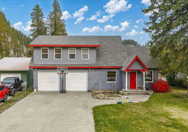 Photo 2 of Single family home for sale at 105 Lehigh Ave, Metaline Falls, WA 99153 | MLS# 202526222 | Listing updated on 2026-09-24